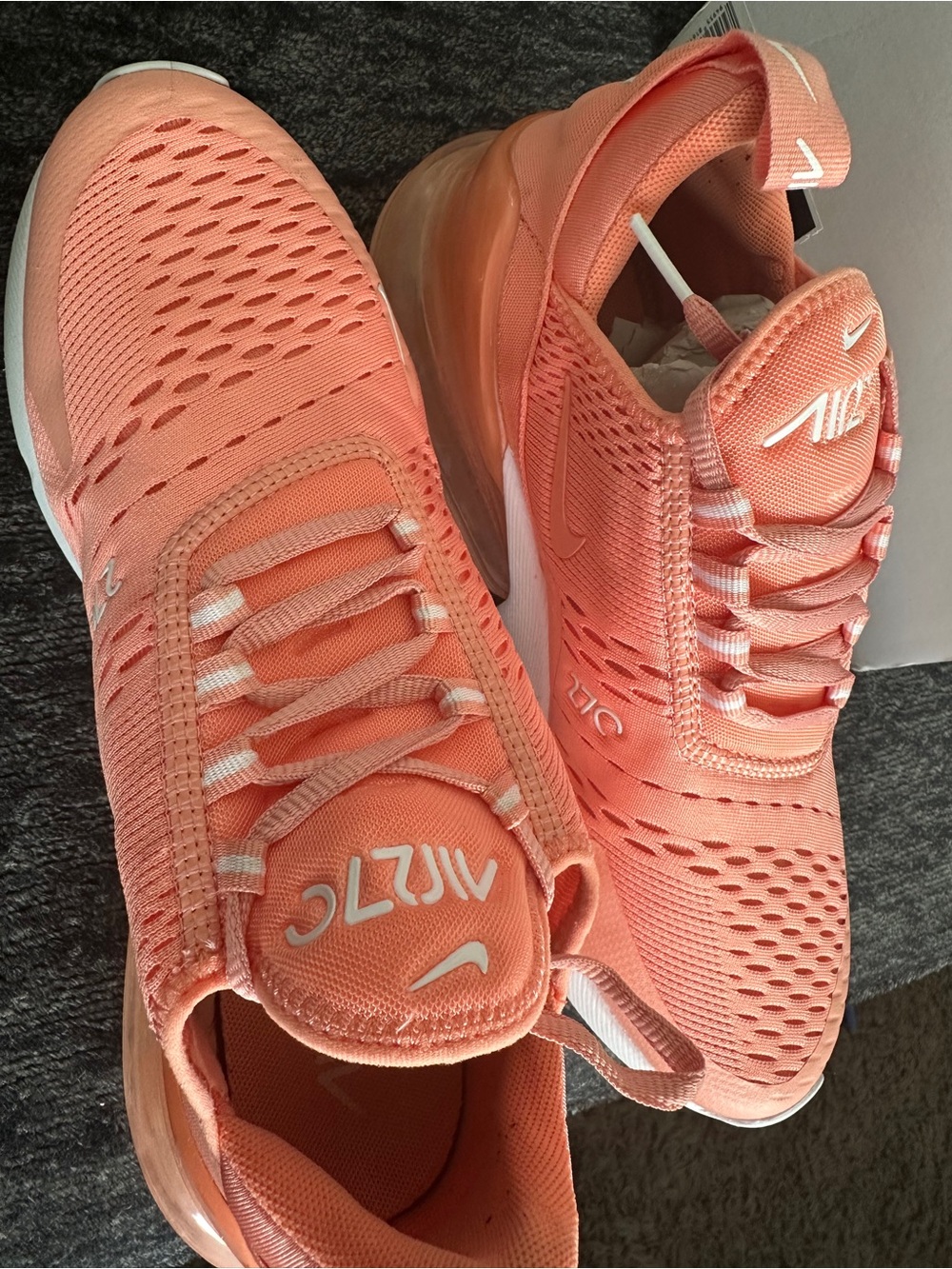 Nike Air Max 270 in Crimson Bliss / White / White
Women’s Size 9.5 - Picture 7 of 8